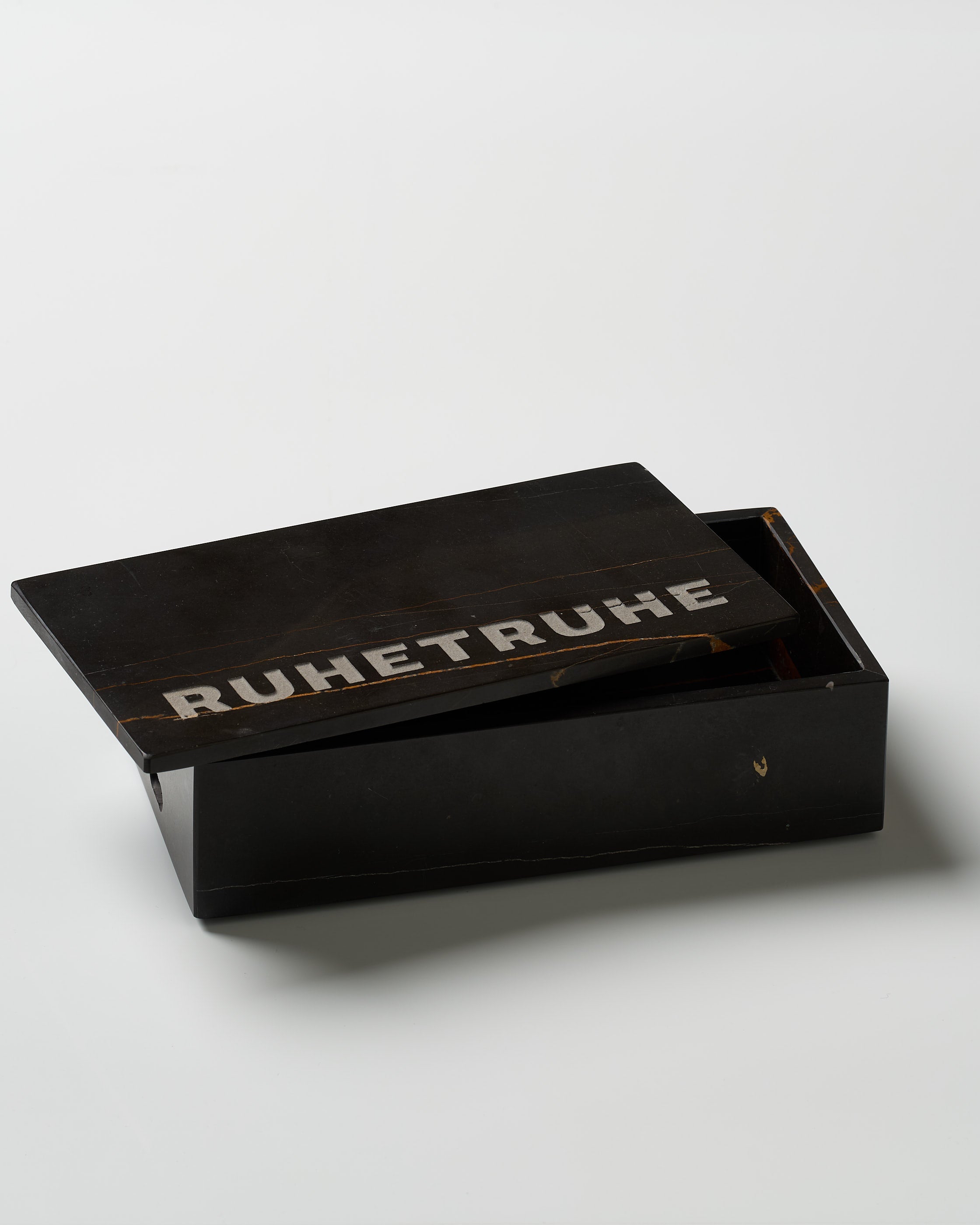 Ruhetruhe - Marmor Lauren Black Gold